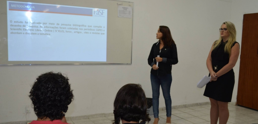 Alunos de Psicologia da FASF apresentaram o TCC