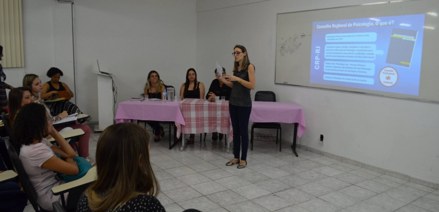 Conselho Regional de Psicologia realiza palestra na FaSF